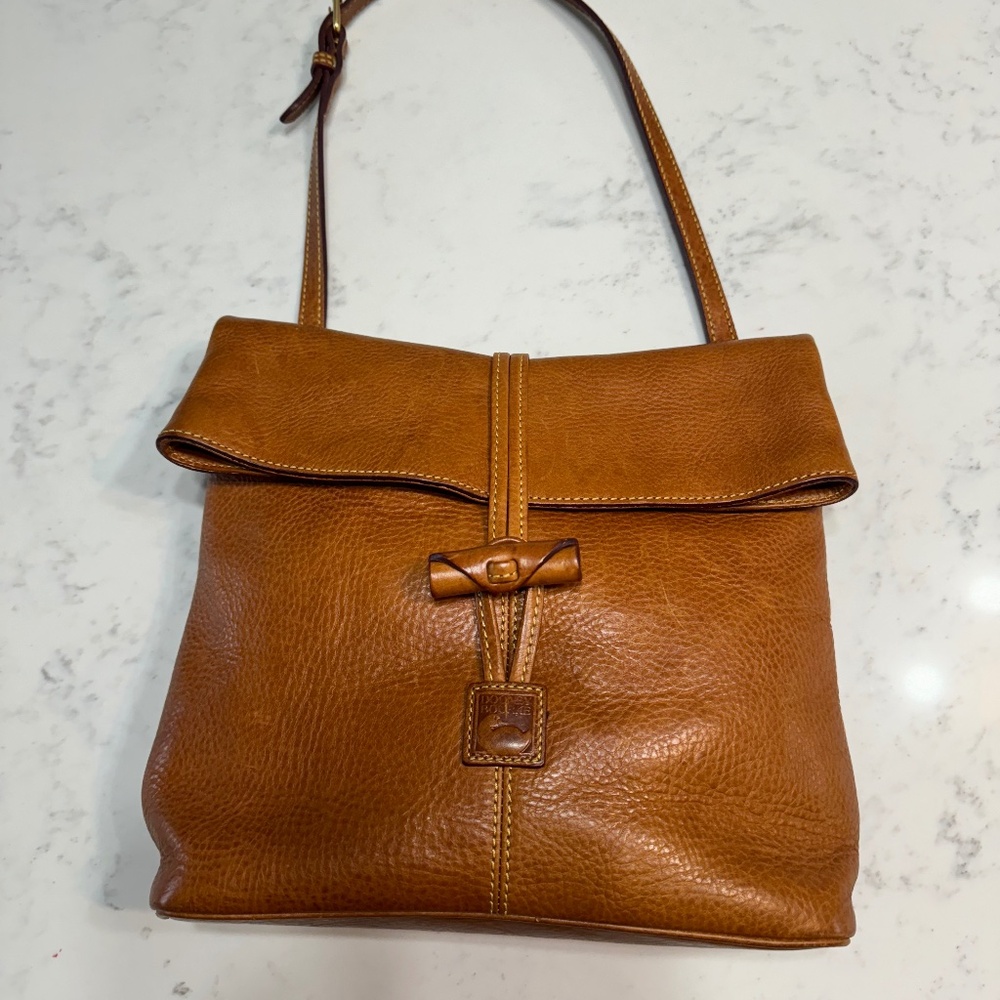Dooney & Bourke Medium Toggle Purse Medium Brown Leather with green/red lining